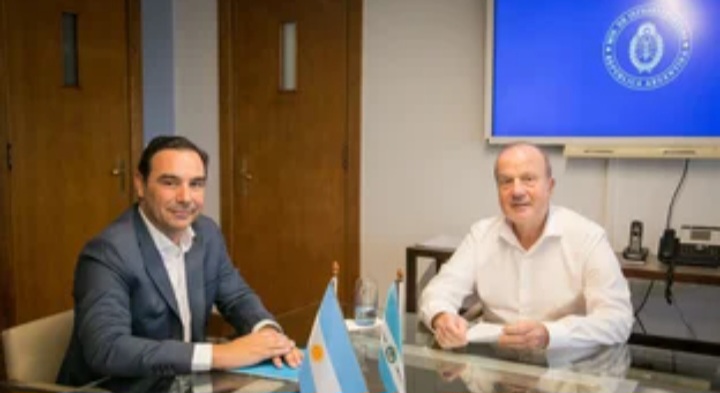 Vald&eacute;s se reuni&oacute; con Ferraro por la paralizaci&oacute;n de las obras en Corrientes 