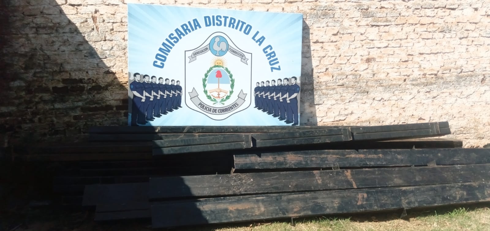 LA CRUZ :  La Polic&iacute;a recuper&oacute; perfiles de hierro que fueran sustra&iacute;dos de una obra en construcci&oacute;n
