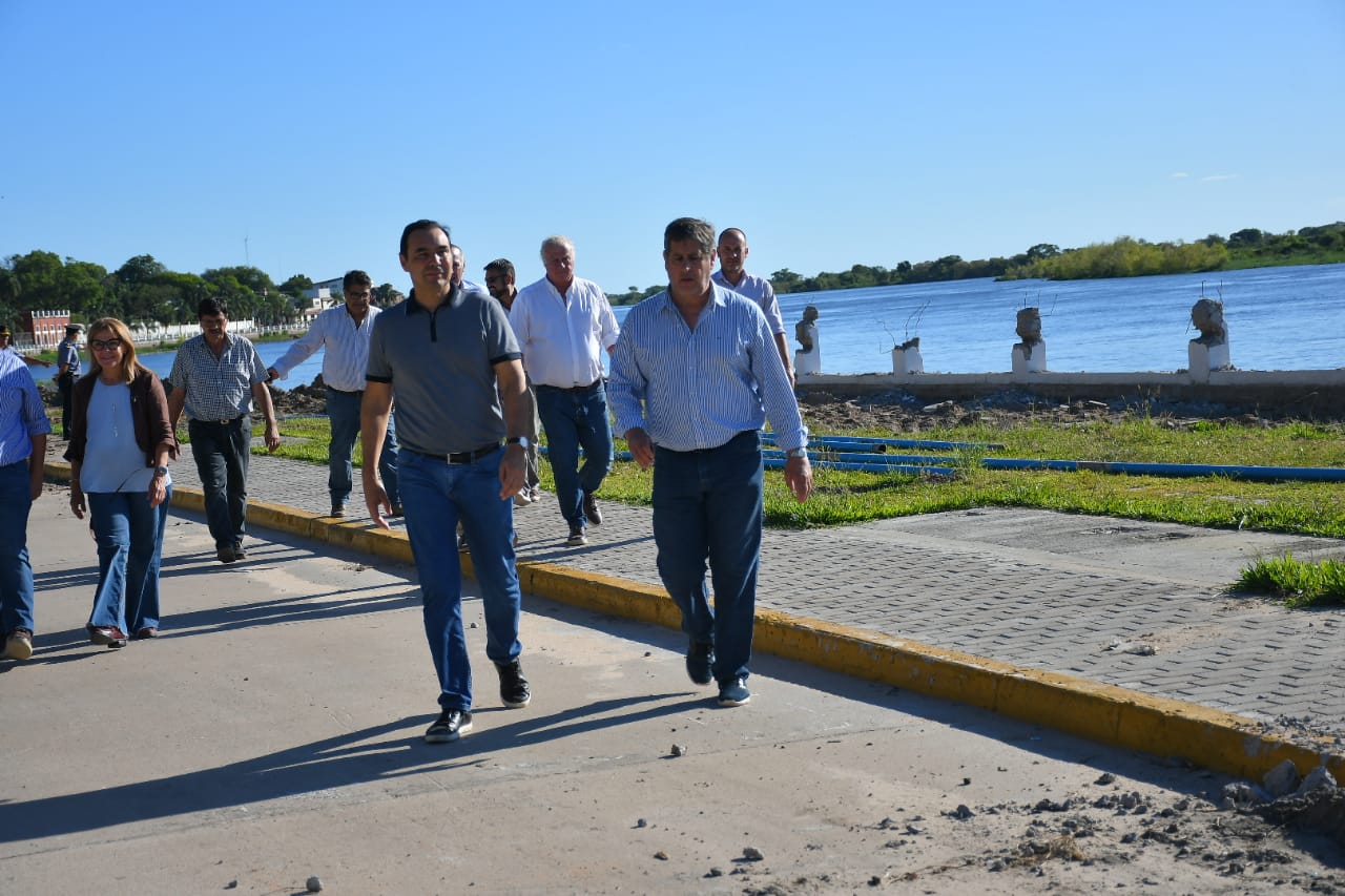 En Esquina, Vald&eacute;s recorri&oacute; la Costanera afectada por las lluvias y distintas obras de infraestructura