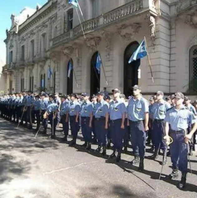 Polic&iacute;a de Corrientes : Confirmaron nuevos ascensos en la fuerza 