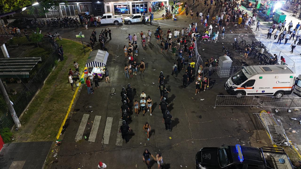 Corsos Barriales : Un polic&iacute;a herido y 67 demorados el resultado de la primer noche 