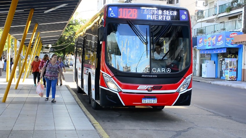 Desv&iacute;os de colectivos por la segunda noche de carnaval barrial 