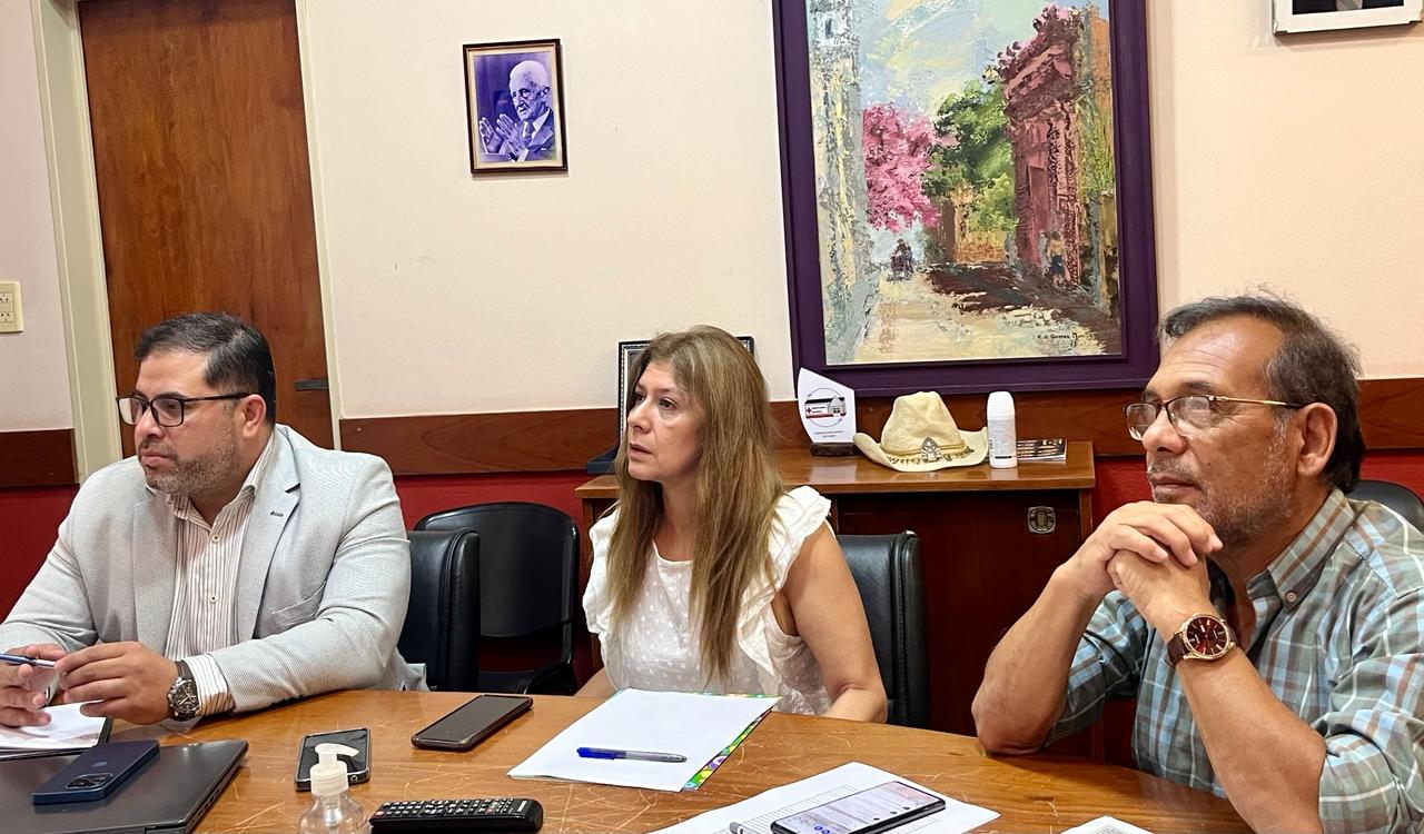 La Provincia continua con la evaluaci&oacute;n para la adquisici&oacute;n de la vacuna contra el Dengue