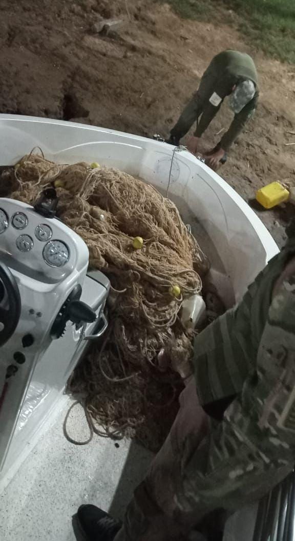 EL SOMBRERO : La Policía, en un operativo en conjunto con la Dirección de Recursos Naturales,  demoró a dos personas que habrían violado la veda de pesca