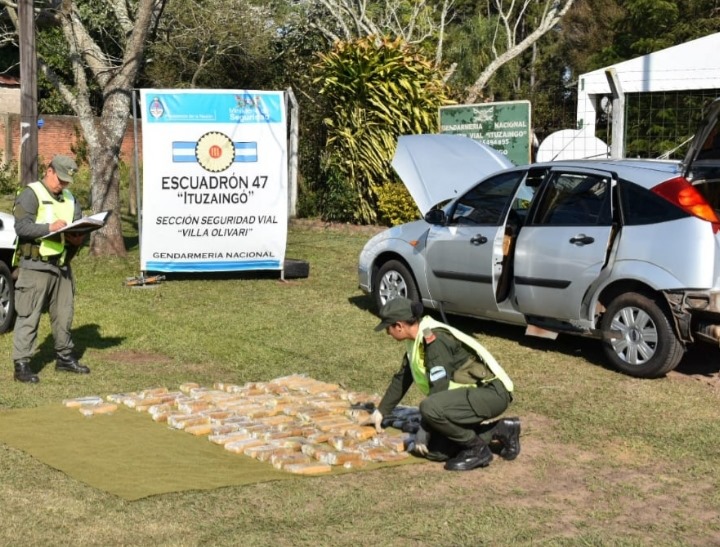 Santo Tom&eacute;/ Ituzaing&oacute;: Secuestran m&aacute;s de 300 kilos de marihuana y desbaratan una banda que operaba en Corrientes y Misiones