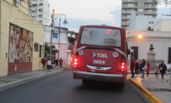 Estacionamiento en zona de escuelas: Desde el 5 de marzo hay nuevos lugares y horarios 