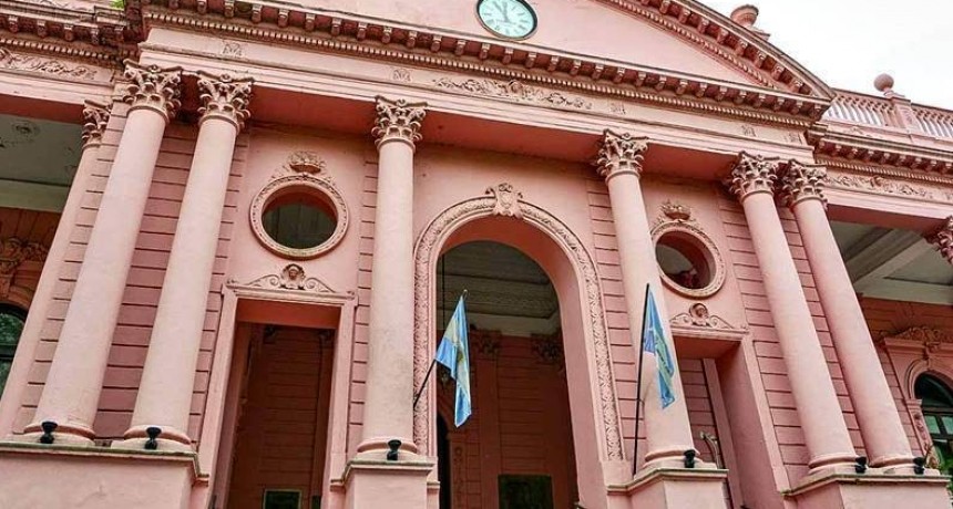 Decretan asueto administrativo y escolar para empleadas provinciales