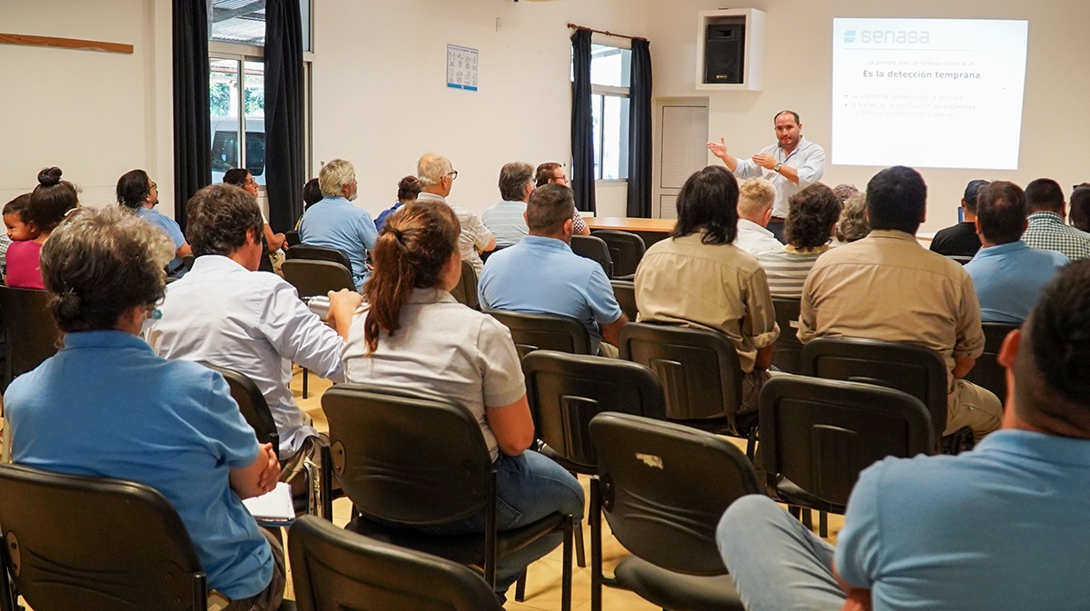 Charla y capacitaci&oacute;n sobre la problem&aacute;tica aviar en el pa&iacute;s 