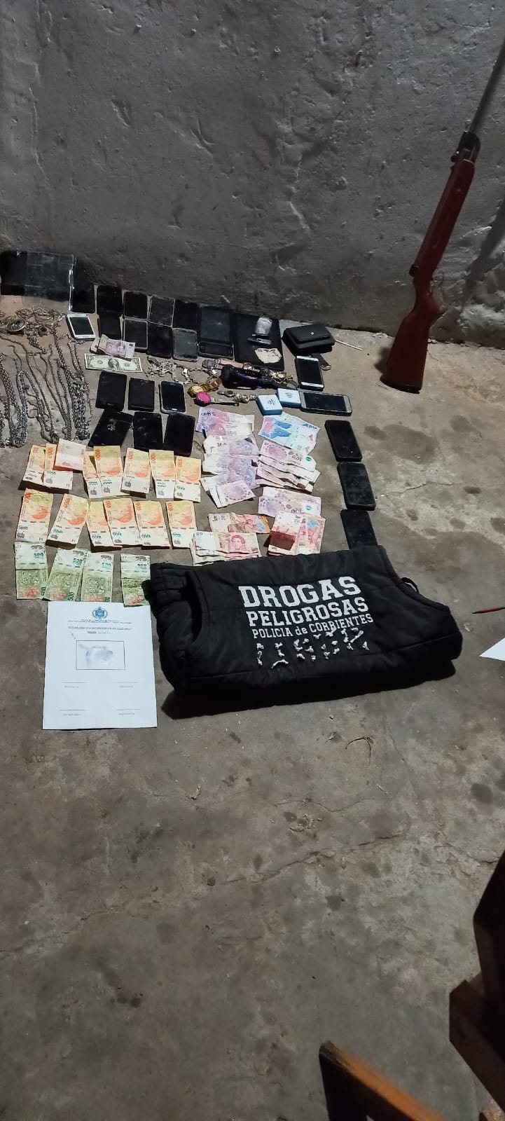 Allanaron un kiosco narco en el barrio San Roque 