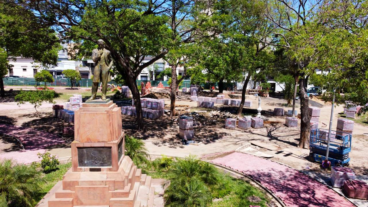 La plaza La Cruz tendr&aacute; monumentos a los m&eacute;dicos en la pandemia por Covid-19 y en conmemoraci&oacute;n de los fallecidos