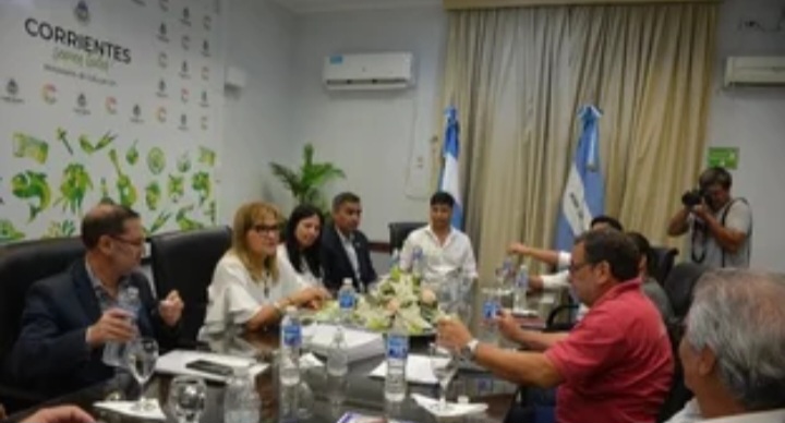 Sin convocatoria provincial a los sindicatos docentes madura el paro