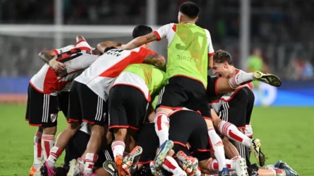 River, campe&oacute;n de la Supercopa Argentina: le gan&oacute; 2-1 a Estudiantes sobre la hora con un golazo de Aliendro