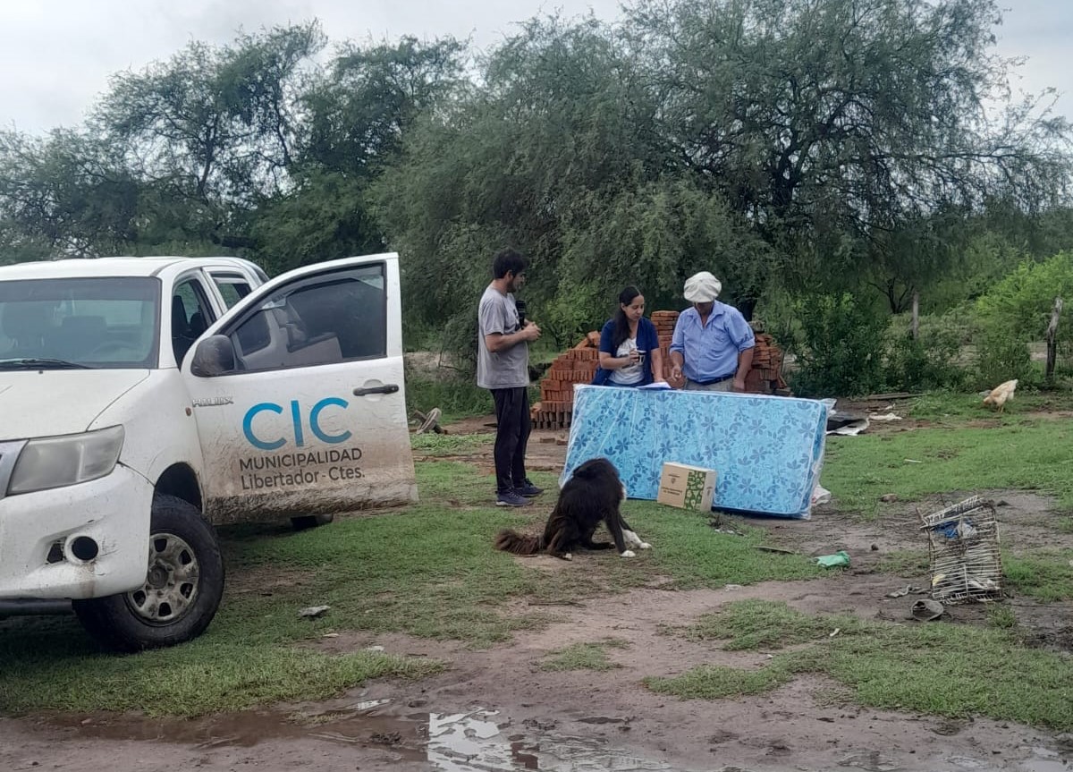 El Gobierno provincial brinda apoyo a familias de Pueblo Libertador afectadas por intensas lluvias