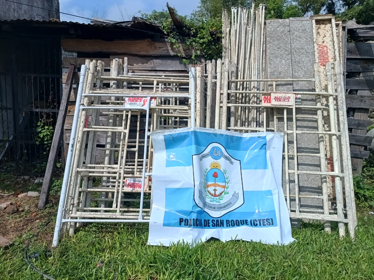SAN ROQUE : La Polic&iacute;a logr&oacute; hallar y recuperar andamios que habr&iacute;an sido sustra&iacute;dos recientemente