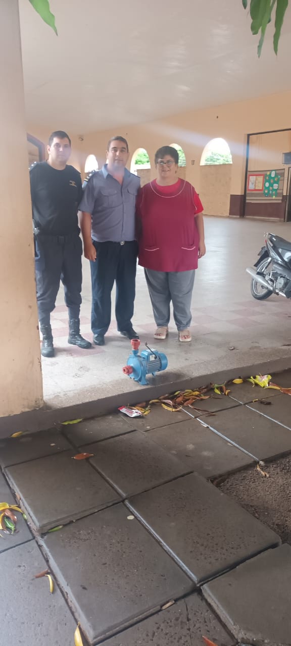La Polic&iacute;a recuper&oacute; una bomba de agua que fuera sustra&iacute;do de un establecimiento escolar