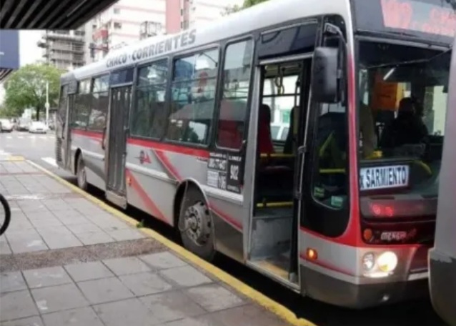 Paro de colectivos: Una de las l&iacute;neas de Chaco - Corrientes funciona con normalidad 