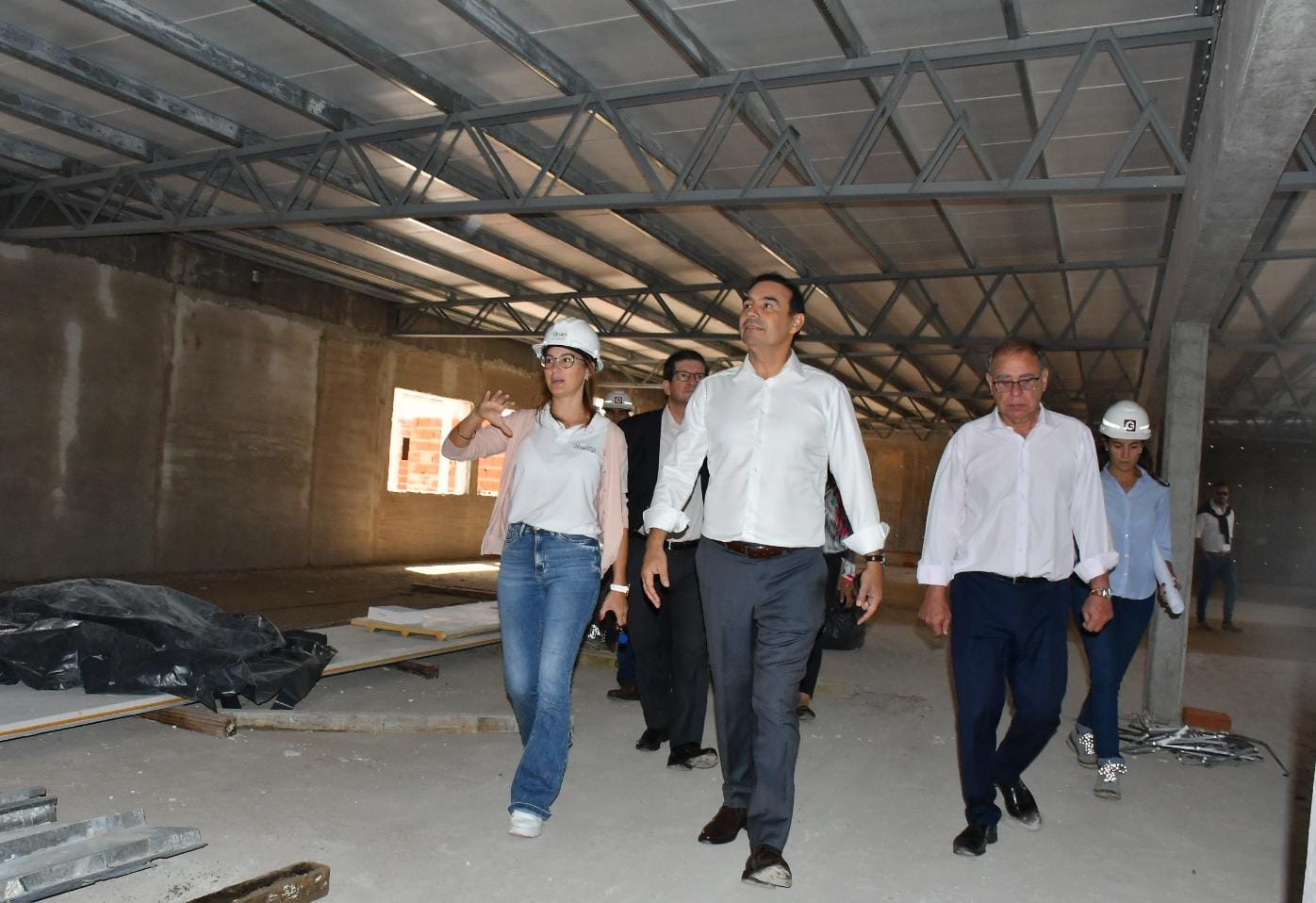 El gobernador Vald&eacute;s recorri&oacute; las obras del Instituto de Oncolog&iacute;a: "Estamos avanzando con fuerza"