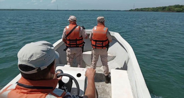Buscan intensamente a un joven que desapareci&oacute; en un riacho 