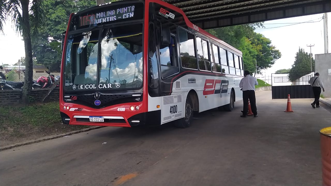 Despu&eacute;s de cuatro d&iacute;as se levant&oacute; el paro de colectivos 