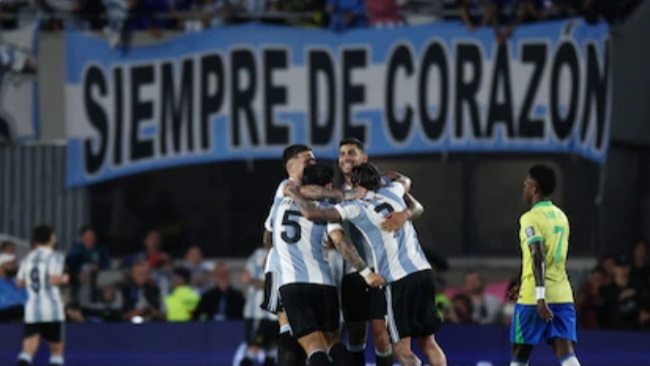 Argentina derrot&oacute; 4 a 1 a Brasil en el Monumental
