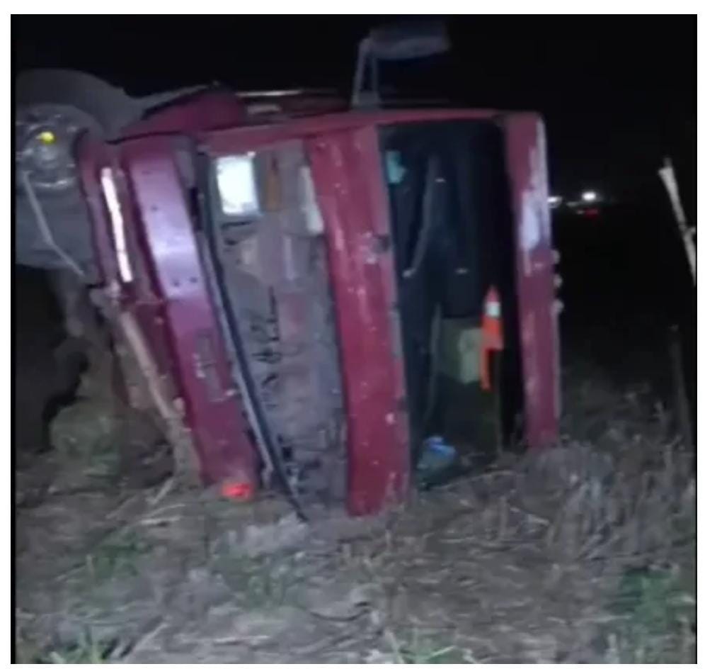 LA CRUZ: Choque entre cami&oacute;n y autom&oacute;vil deja una persona fallecida 