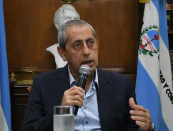 Renunci&oacute; Marcelo Rivas Piacentini ministro de hacienda 