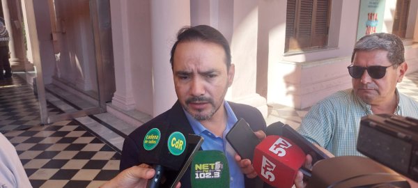 Vald&eacute;s anunci&oacute; avances con la UNNE, gestiones con ANSES y tierras para Corrientes