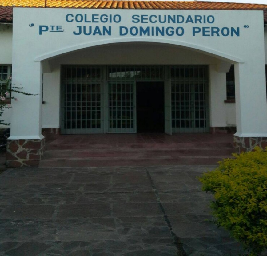 El colegio secundario " Pte Juan Domingo Per&oacute;n" festeja sus bodas de plata 