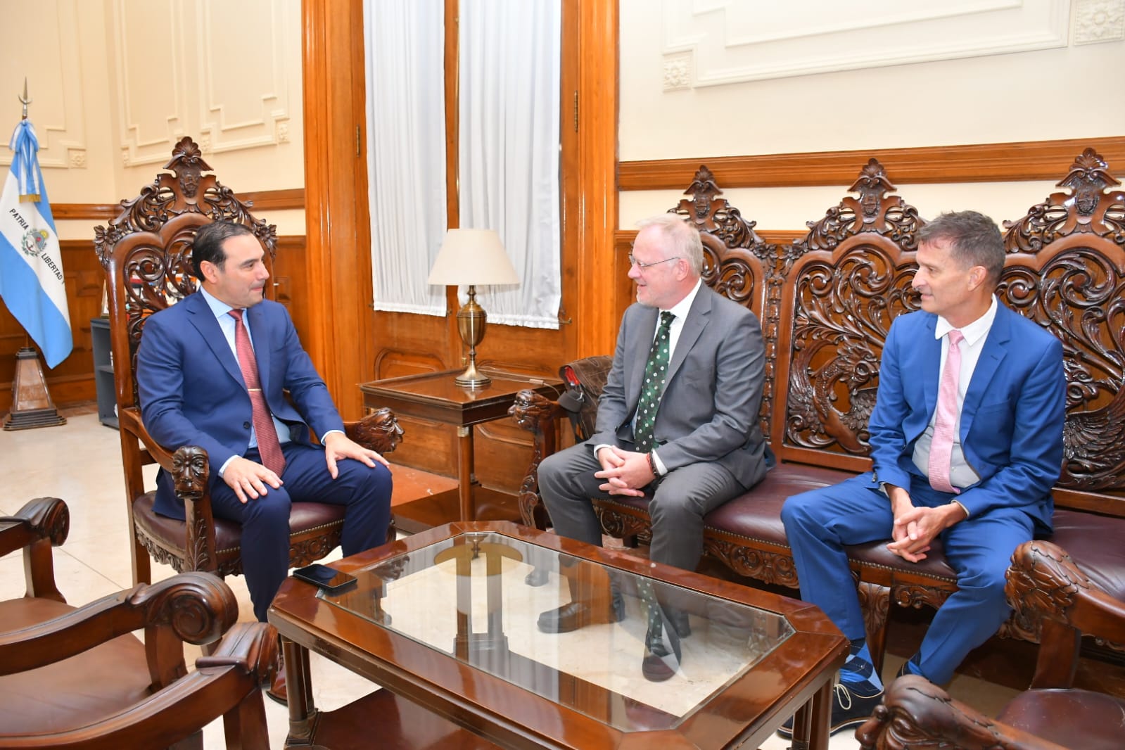 Vald&eacute;s recibi&oacute; la visita del Embajador austr&iacute;aco en Argentina