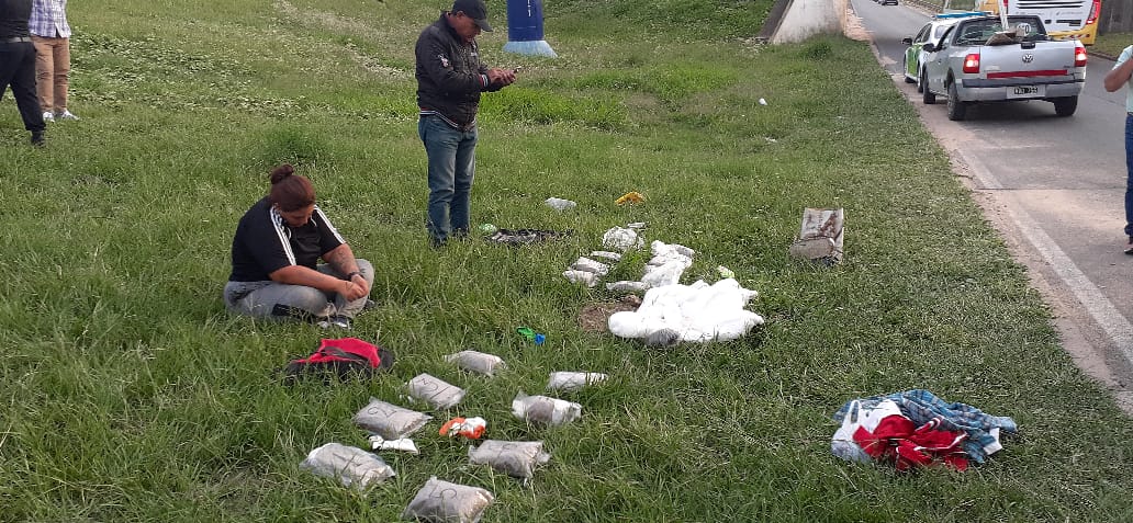 Una mujer fue detenida con 8 kilos de marihuana al intentar cruzar el puente interprovincial 
