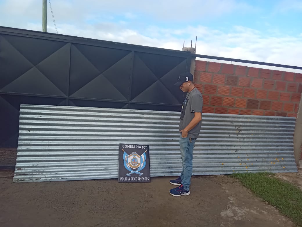BARRIO PARQUE CADENAS NORTE : La Polic&iacute;a recuper&oacute; chapas galvanizadas que fueran denunciadas como sustra&iacute;das