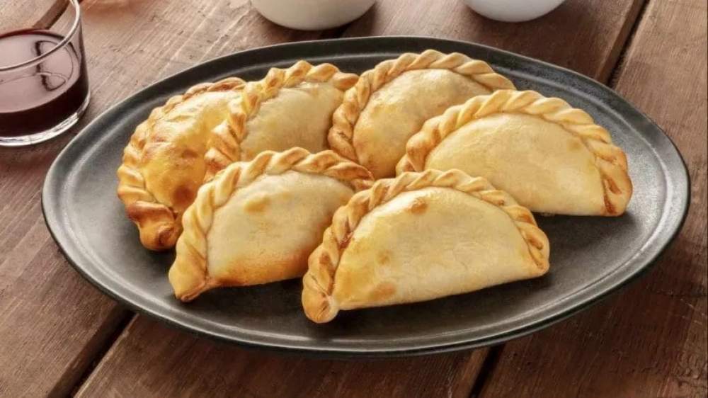 Hoy 8 de abril se conmemora el día de la empanada 