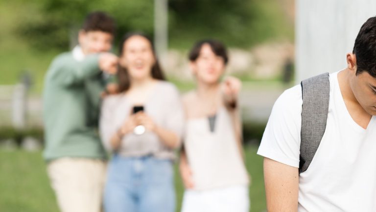 Dictaron medida cautelar para hacer cesar conductas de bullying y ciberbullying