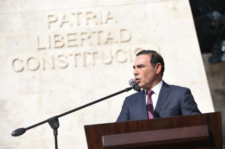 Vald&eacute;s inaugur&oacute; las obras de la Plaza Libertad recordando las hist&oacute;ricas luchas por el federalismo que libr&oacute; Corrientes