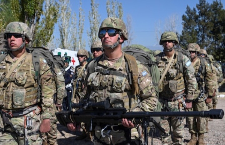 El Gobierno habilit&oacute; a los militares desplegados en la frontera norte a hacer detenciones de civiles