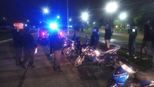 La Polic&iacute;a intensific&oacute; los controles sobre motocicletas y grupos denominado &ldquo;stunt&rdquo;, secuestrando 26 motocicletas