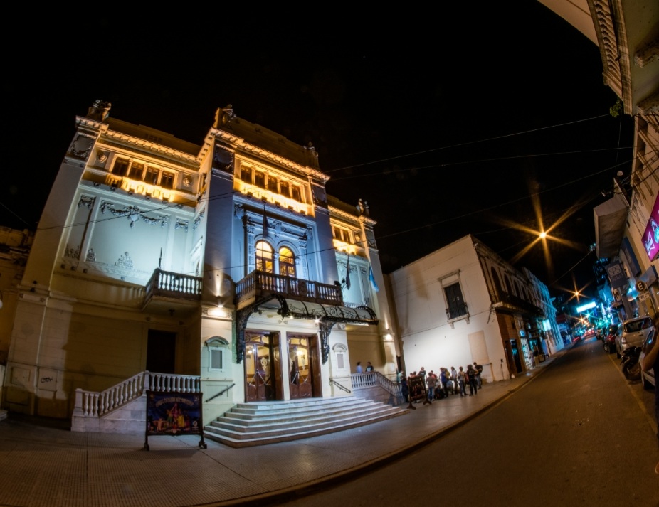 El Teatro Juan de Vera celebrar&aacute; sus 110 a&ntilde;os con una &oacute;pera en sus escalinatas