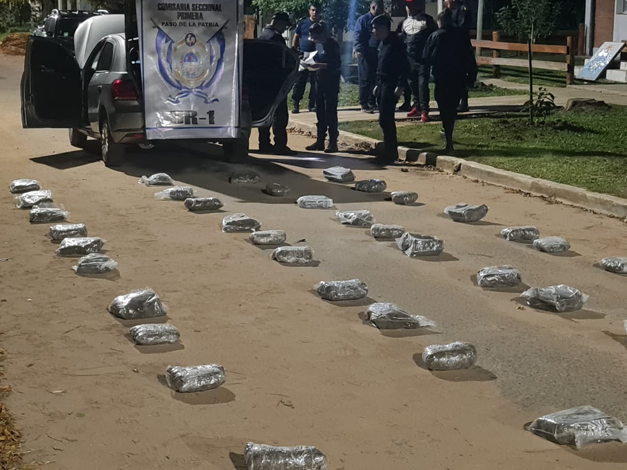 Paso De La Patria : Golpe al narcotr&aacute;fico la polic&iacute;a secuestr&oacute;  175 kilos de marihuana 