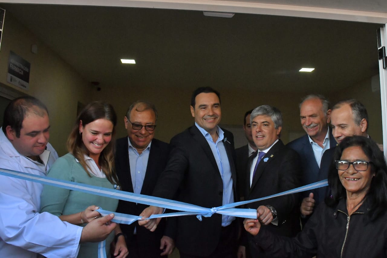 Vald&eacute;s acompa&ntilde;&oacute; inauguraci&oacute;n de sala de salud cogestionada entre el Municipio Capital y la UNNE