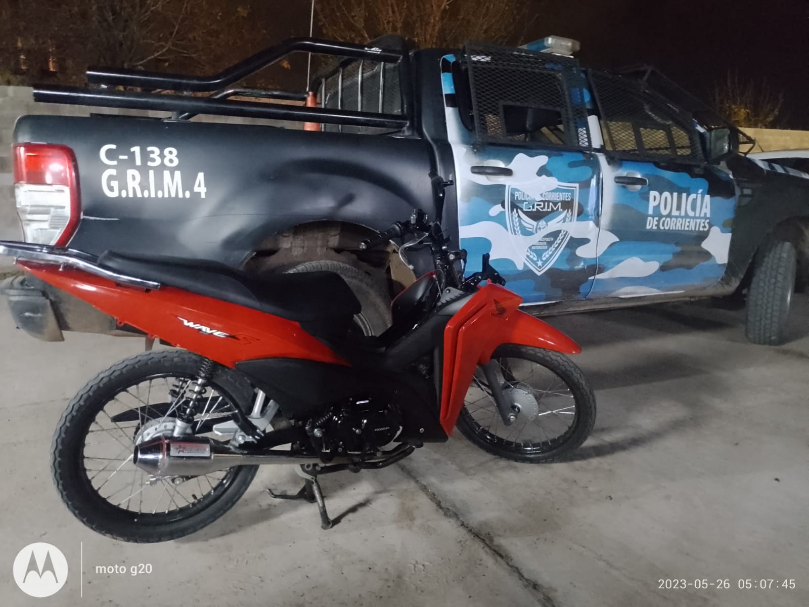 Hacia maniobras con una motocicleta y fue detenido por la polic&iacute;a 