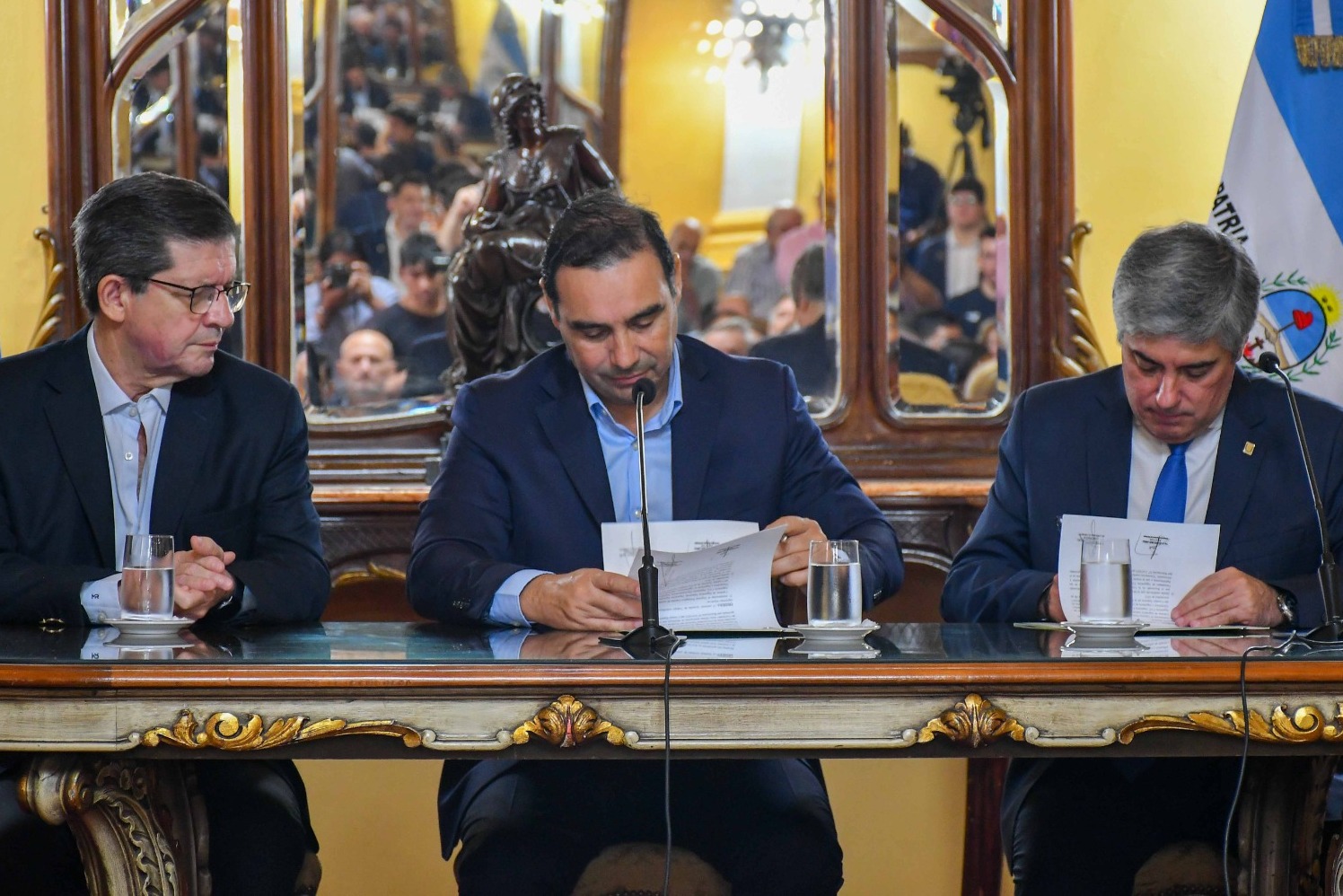 Vald&eacute;s firm&oacute; convenio con la UNNE para ampliar el acceso a las carreras de ingenier&iacute;a