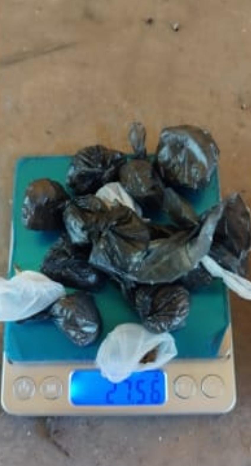 PASO DE LA PATRIA: Tras un allanamiento, la Polic&iacute;a demor&oacute; a dos personas y secuestr&oacute; bochitas de Marihuana y Coca&iacute;na