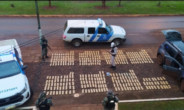 Tr&aacute;fico de droga en la frontera: Prefectura incaut&oacute; un cargamento de marihuana en Misiones