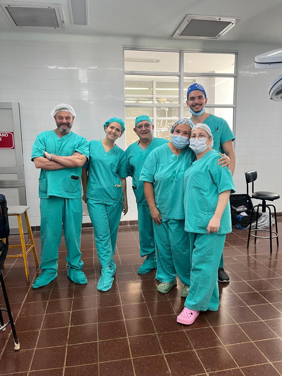 En el Hospital Juan Pablo II, realizaron 4 implantes cocleares a pacientes pediátricos