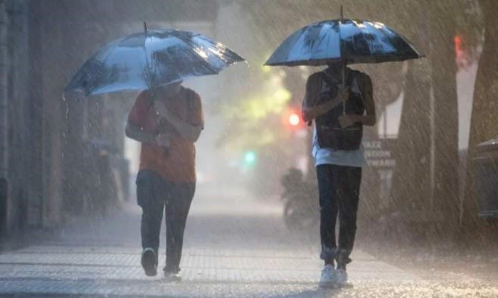 Corrientes continua en alerta amarilla por fuertes tormentas 