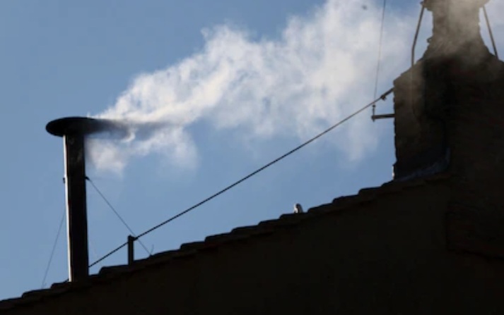 Habemus papam: Hubo fumata blanca en el Vaticano 