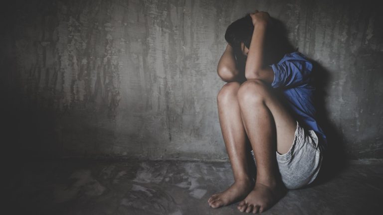 El STJ confirmó condena para un abuelo que abusó de su nieta de 8 años