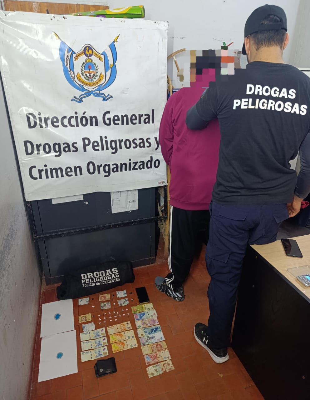 La Polic&iacute;a secuestr&oacute; 26 &ldquo;bochitas&rdquo; de coca&iacute;na y dinero en efectivo