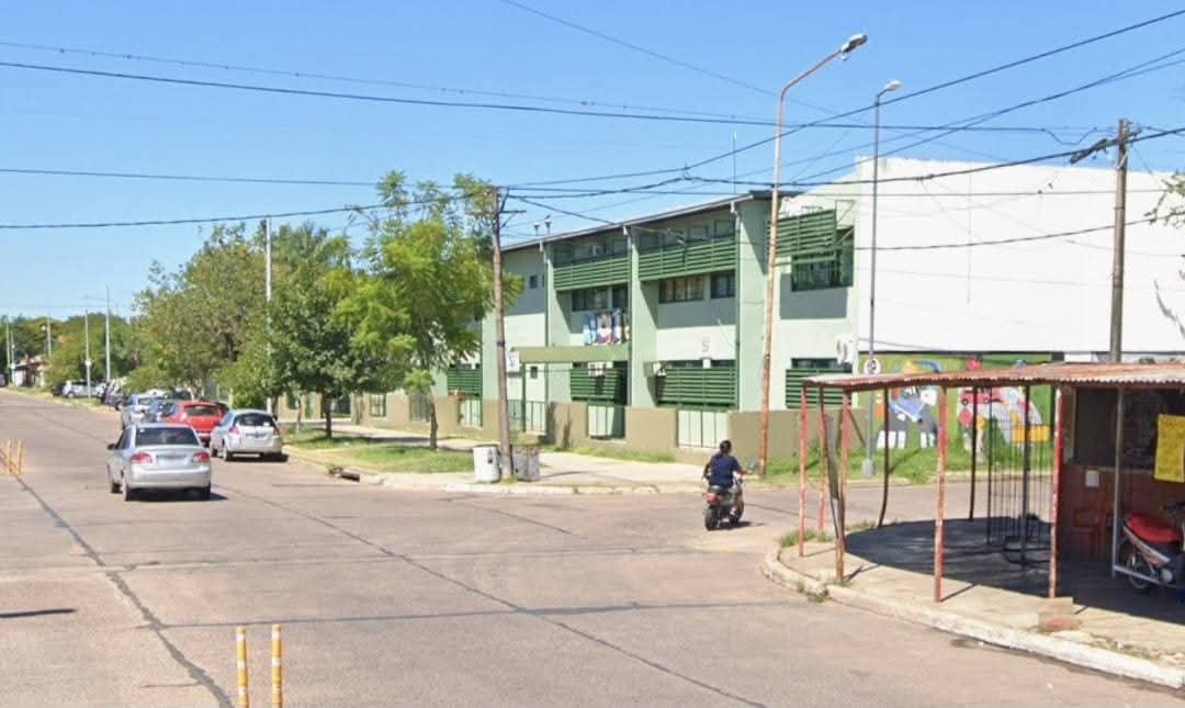 Vend&iacute;an  tortas parrillas y cocaina frente a una escuela 