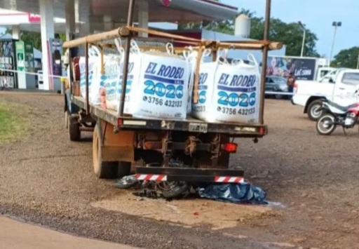 Virasoro: Dos muertos tras un choque en la entrada de una estaci&oacute;n de servicio
